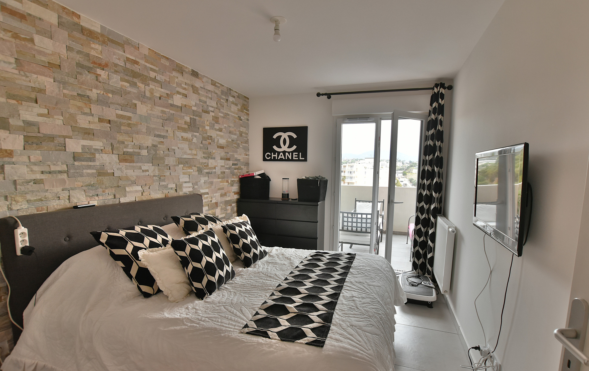 Location T2 Meublé Carré de Bodiccione